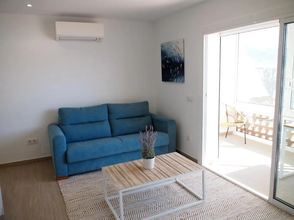 Miramar 40A Apartment Roses